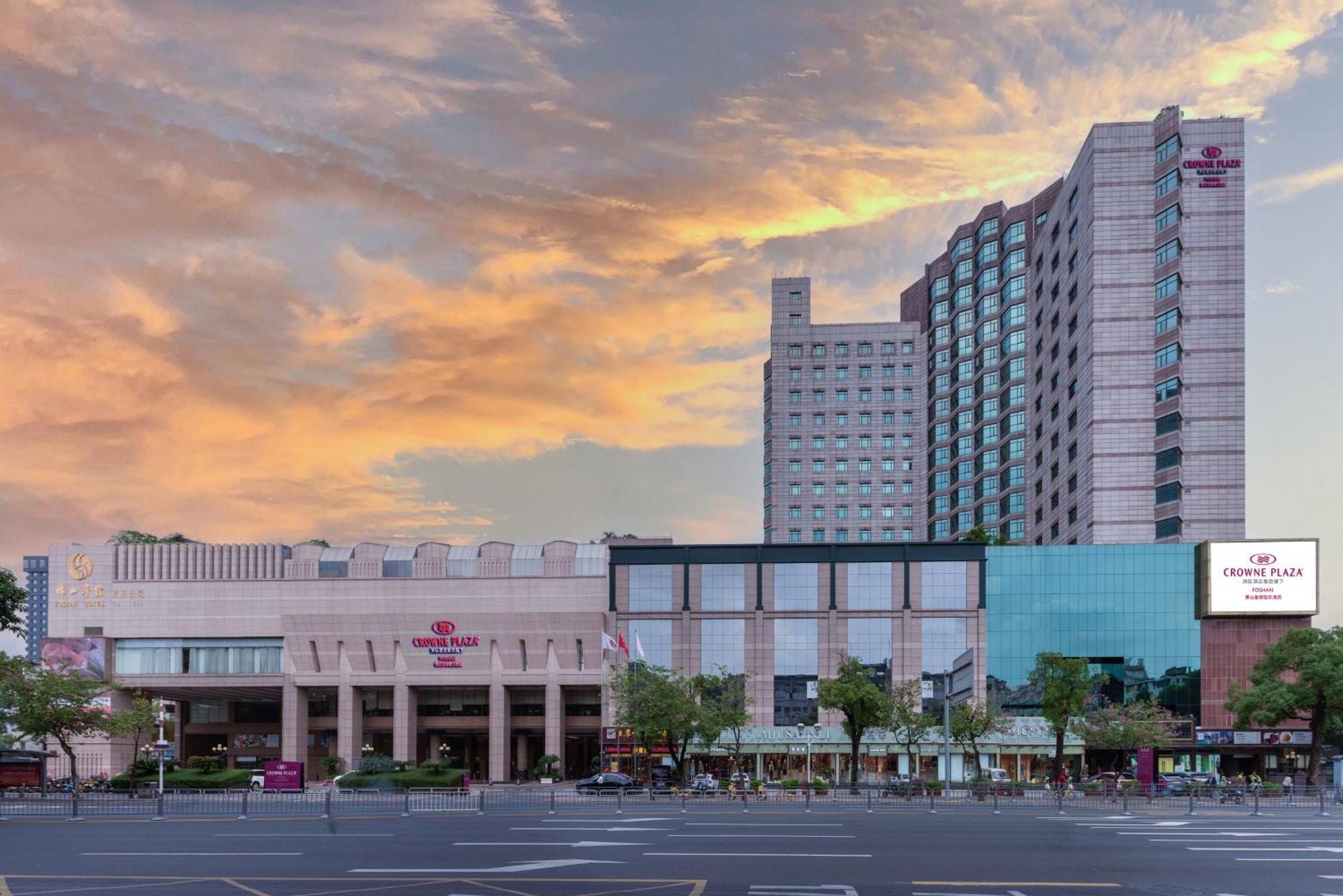 Crowne Plaza Foshan By Ihg - Canton Fair Free Shuttle Bus Kültér fotó
